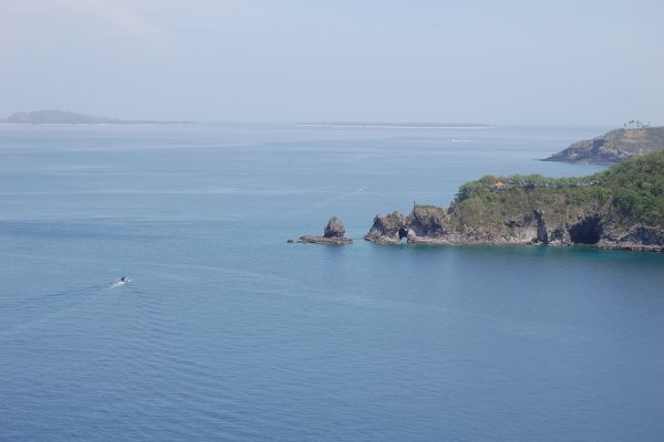 Explorez Lombok et les îles Gili avec Bali Profond: circuits sur mesure et guides francophones