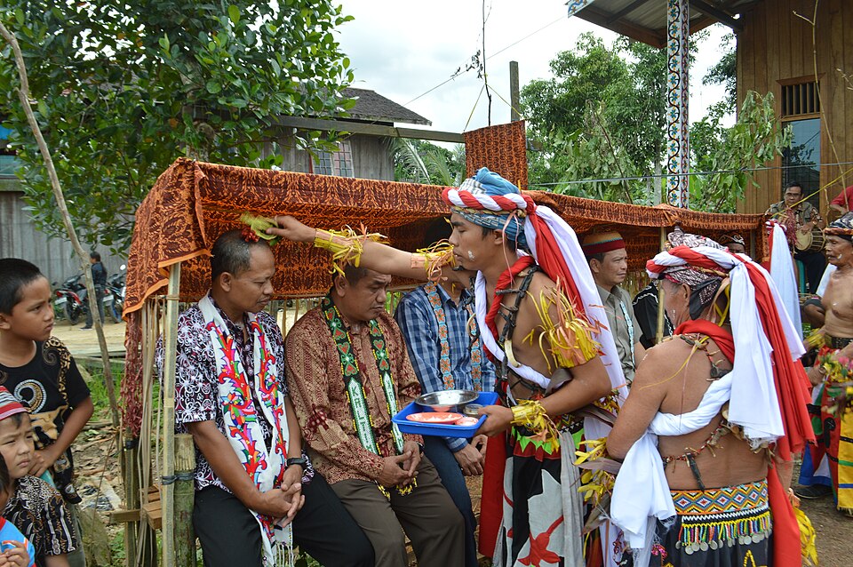 Tepung Tawar Dayak Benuaq